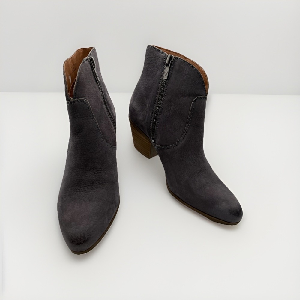 Frye Womens Judith Seam Bootie Size 8.5 M Gray Nubuck Block Heel Western Chic